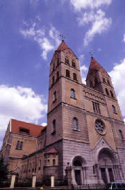 q-001.jpg